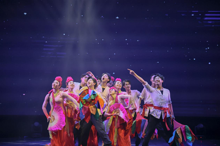 舞动青春 绽放梦想——舞蹈学院2026届毕业生供需专场汇报演出圆满成功